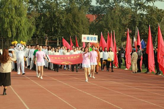 激扬赛场，再创辉煌——太阳成参加太阳成集团官方网站2019级本科新生田径运动会