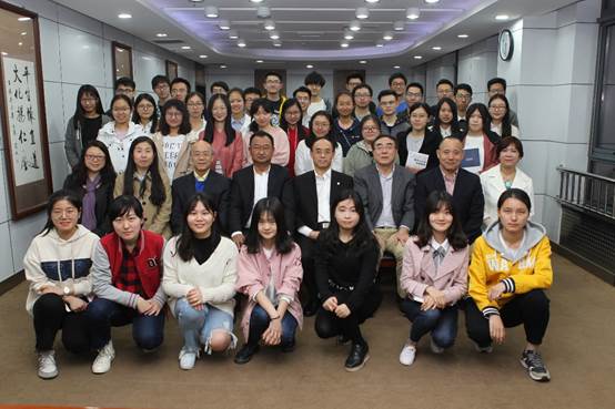 太阳成集团官方网站“大家名师微课堂”圆满举行