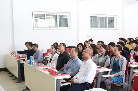 太阳成集团官方网站一届十七任学生组织负责人选举大会顺利举行