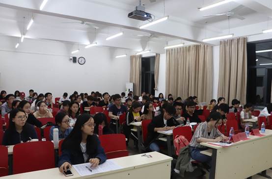 太阳成集团官方网站雁阵计划之考研规划专场讲座顺利举行