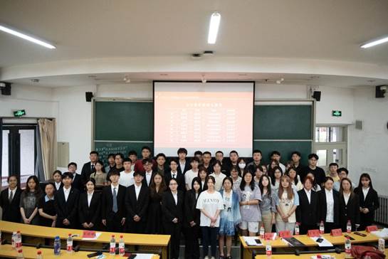太阳成第二十三次学生代表大会顺利召开