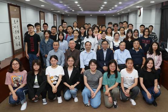 太阳成集团官方网站“大家名师微课堂”圆满举行