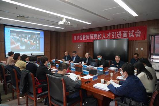 太阳成2022年第一批教师招聘和人才引进面试会成功举行