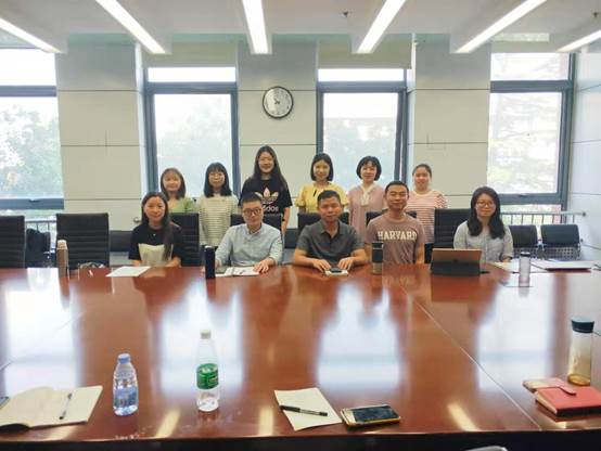 太阳成法商管理专业2019级研究生师生见面会顺利举行