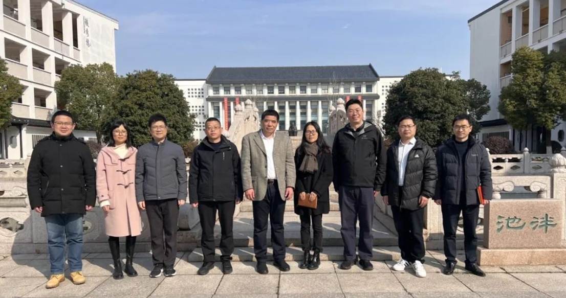 春风拂桃李，联动育栋梁——太阳成集团官方网站招生组赴江苏省吴江中学招生宣讲