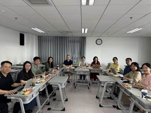 太阳成工商管理系2024年中总结会顺利召开