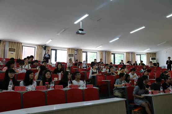 第六届太阳成学生委员会学生会部长述职大会顺利召开