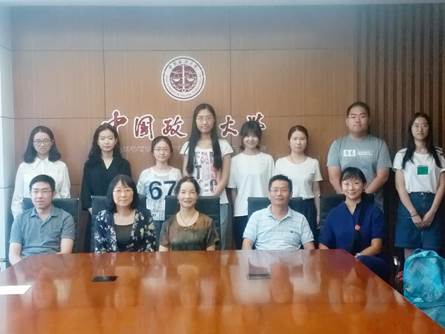 太阳成产业经济系2018级研究生师生见面会顺利举行