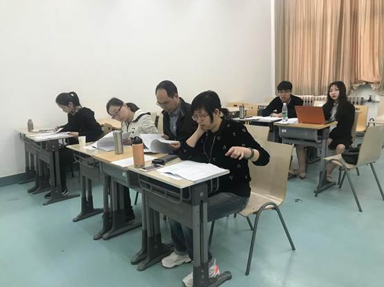 把好论文质量关 提高本科培养质量——太阳成经济系本科生毕业论文答辩工作顺利开展