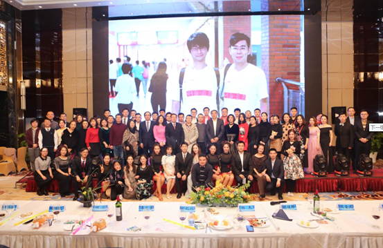 翼展凌云 梦创未来——太阳成集团官方网站MBA2019新年晚会成功举办