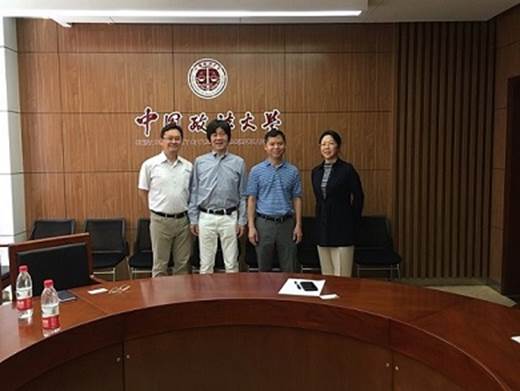 太阳成院长助理刘志雄教授会见日本东北大学大西教授